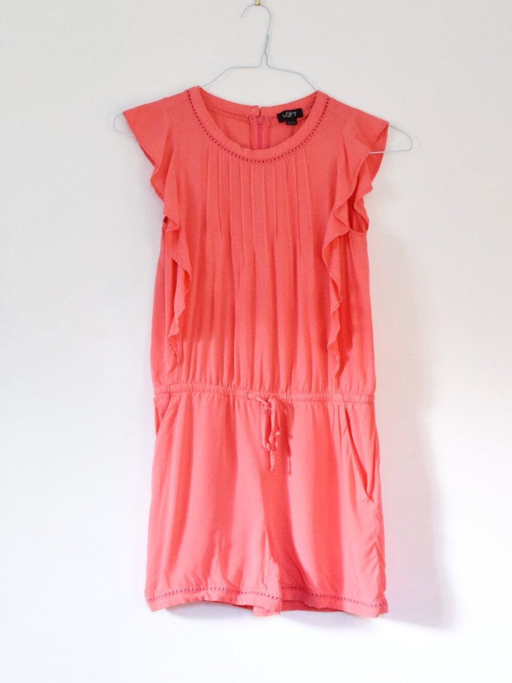 ANN TAYLOR LOFT Coral Pink Pleated Ruffle Front Romper | Size XXSP